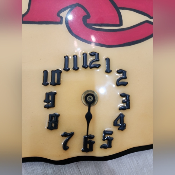 Small clock - Picture 2 of 6